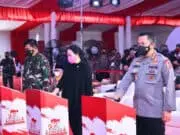 Tinjau Vaksinasi Massal Akabri 96, Kapolri: Terus Bekerja Keras Tanggulangi Covid-19 Tinjau Vaksinasi Massal Akabri 96, Kapolri: Terus Bekerja Keras Tanggulangi Covid-19