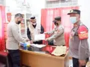 Kapolsek Panongan Cek Penyimpanan Material Logistik Pilkades Desa Ciakar Kapolsek Panongan Cek Penyimpanan Material Logistik Pilkades Desa Ciakar