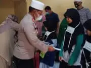 Jelang Pengamanan Pilkades Serentak 2021 Kapolsek Cisoka Santuni Anak Yatim Diiringi doa Bersama Jelang Pengamanan Pilkades Serentak 2021 Kapolsek Cisoka Santuni Anak Yatim Diiringi doa Bersama