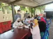 UsaiPilkades, Warga Kembali Datangi Gerai Vaksinasi Presisi Polsek Panongan UsaiPilkades, Warga Kembali Datangi Gerai Vaksinasi Presisi Polsek Panongan