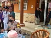 Bhabinkamtibmas Polsek Panongan Imbau Kades Terpilih Tidak Menggelar Pesta Kemenangan Secara Berlebihan Bhabinkamtibmas Polsek Panongan Imbau Kades Terpilih Tidak Menggelar Pesta Kemenangan Secara Berlebihan