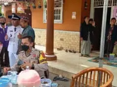 Bhabinkamtibmas Polsek Panongan Imbau Kades Terpilih Tidak Menggelar Pesta Kemenangan Secara Berlebihan Bhabinkamtibmas Polsek Panongan Imbau Kades Terpilih Tidak Menggelar Pesta Kemenangan Secara Berlebihan