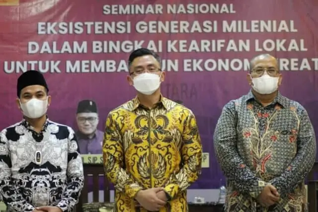 Seminar di Kampus Untara : Wagub Banten Ajak Sinergi Pentahelix Tumbuhkan Minat Milenial Garap Ekonomi Kreatif Seminar di Kampus Untara : Wagub Banten Ajak Sinergi Pentahelix Tumbuhkan Minat Milenial Garap Ekonomi Kreatif