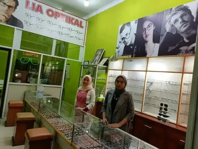 Kacamata Murah Dengan Model Paling Kekinian Di Lia Optik Balaraja Kacamata Murah Dengan Model Paling Kekinian Di Lia Optik Balaraja