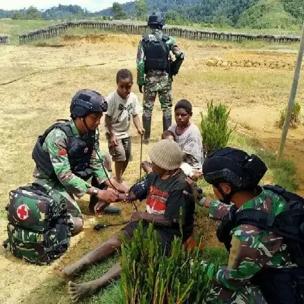 Peduli Kemanusiaan Satgas Yonif MR 412/BES/6/2 Kostrad Beri Bantuan Kesehatan Di Daerah Penugasan Papua Peduli Kemanusiaan Satgas Yonif MR 412/BES/6/2 Kostrad Beri Bantuan Kesehatan Di Daerah Penugasan Papua
