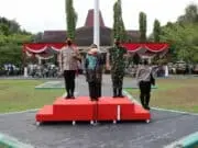 Hadapi Nataru, Bupati Tegal pimpin Apel Gelar Pasukan Hadapi Nataru, Bupati Tegal pimpin Apel Gelar Pasukan