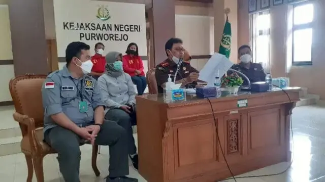 Sempat Bebas, Raja dan Ratu Keraton Agung Sejagad Kembali Masuk Bui Sempat Bebas, Raja dan Ratu Keraton Agung Sejagad Kembali Masuk Bui