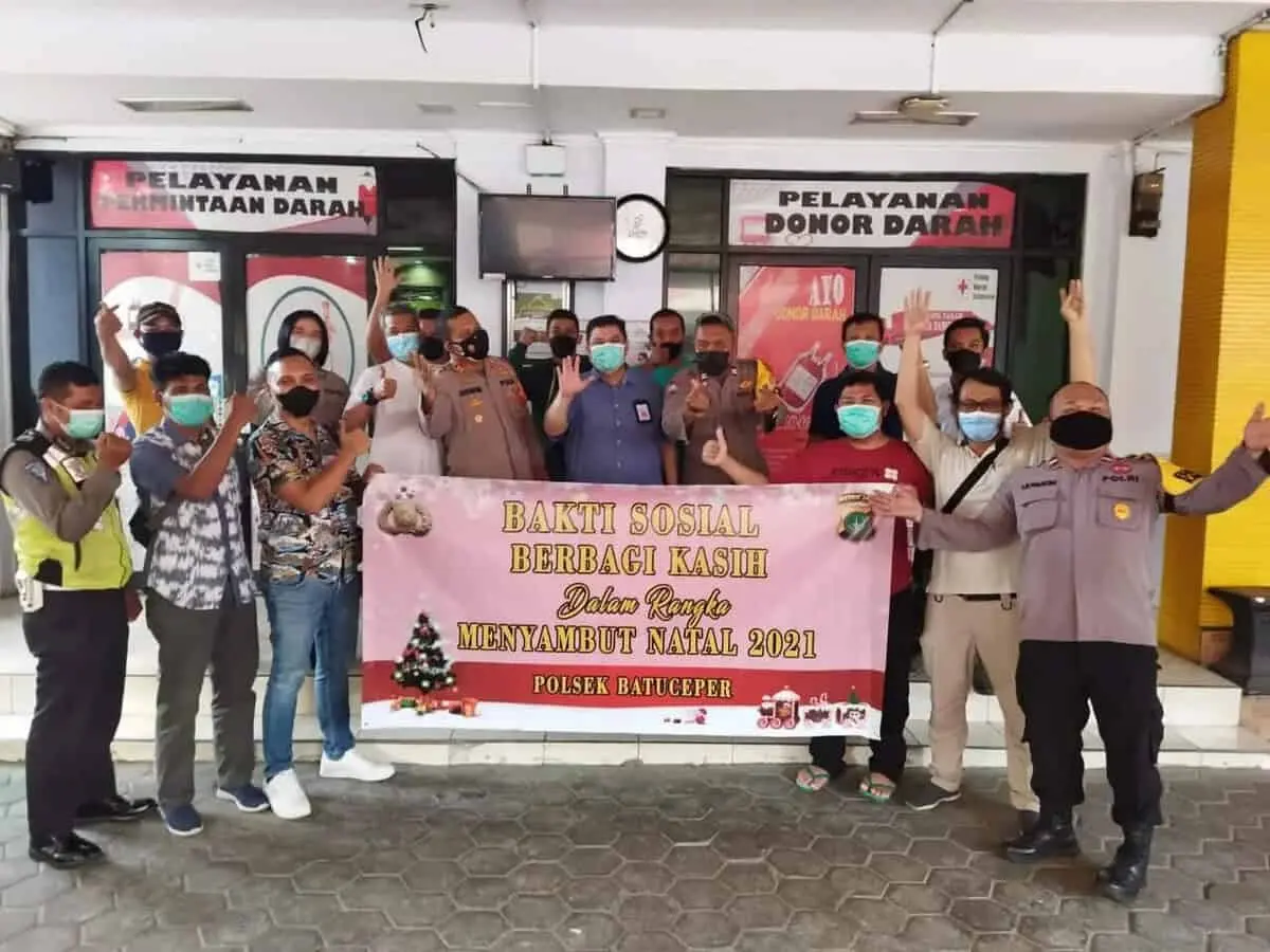 Jelang Nataru, Kapolsek Batu Ceper Beserta Anggotanya Lakukan Donor Darah di PMI Kota Tangerang Jelang Nataru, Kapolsek Batu Ceper Beserta Anggotanya Lakukan Donor Darah di PMI Kota Tangerang