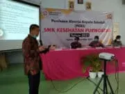 Dua Pengawas SMK Lakukan PPKS di SMK Kesehatan Purworejo Dua Pengawas SMK Lakukan PPKS di SMK Kesehatan Purworejo