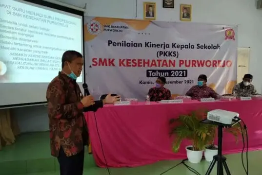 Dua Pengawas SMK Lakukan PPKS di SMK Kesehatan Purworejo Dua Pengawas SMK Lakukan PPKS di SMK Kesehatan Purworejo