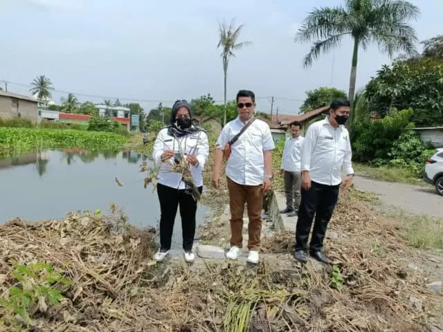 Misri Rahayu : Kepala Desa Jayanti Prioritaskan Pembangunan Jalan Desa Misri Rahayu : Kepala Desa Jayanti Prioritaskan Pembangunan Jalan Desa