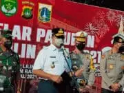Gubernur DKI Pimpin Gelar Pasukan Operasi Lilin Jaya Gubernur DKI Pimpin Gelar Pasukan Operasi Lilin Jaya