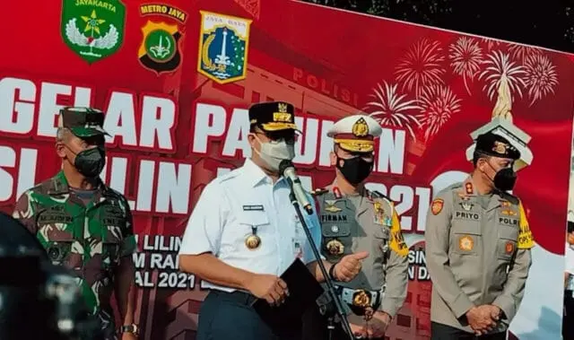 Gubernur DKI Pimpin Gelar Pasukan Operasi Lilin Jaya Gubernur DKI Pimpin Gelar Pasukan Operasi Lilin Jaya