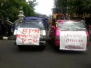 Demo di depan Kantor DPRD, Warga Terdampak Bendung Bener Akan Lakukan Pematokan Lahan Miliknya Sampai Ada Dekresi