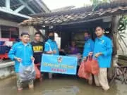 Peduli Kemanusiaan, KNPI Tangerang Bantu Warga Korban Banjir di Pakuhaji Peduli Kemanusiaan, KNPI Tangerang Bantu Warga Korban Banjir di Pakuhaji