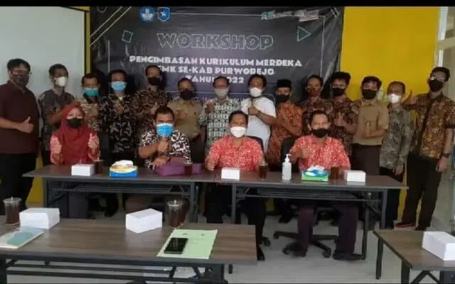 Pengimbasan Kurikulum prototipe Tahun Pelajaran 2022/2023 SMK TI Kartika Cendekia Purworejo Adakan Workshop Pengimbasan Kurikulum prototipe Tahun Pelajaran 2022/2023 SMK TI Kartika Cendekia Purworejo Adakan Workshop