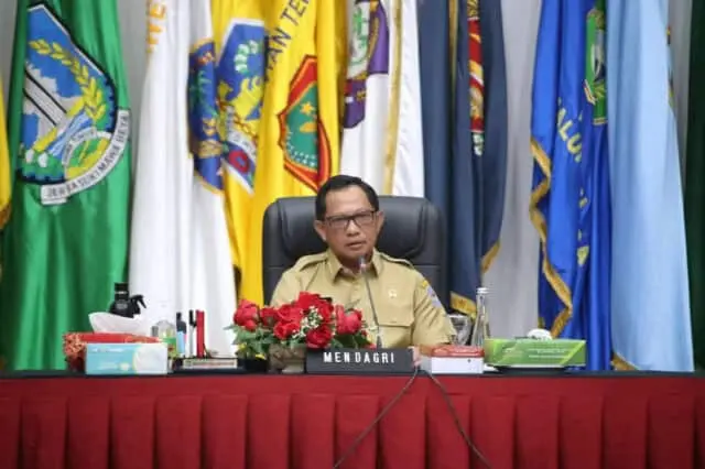 Mendagri: Apapun Variannya, Vaksinasi dan Prokes Kuncinya Mendagri: Apapun Variannya, Vaksinasi dan Prokes Kuncinya