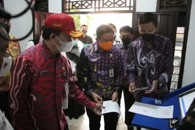 Kemendagri: Pelayanan Digital Desa Babakan Asem Mudahkan Masyarakat Kemendagri: Pelayanan Digital Desa Babakan Asem Mudahkan Masyarakat
