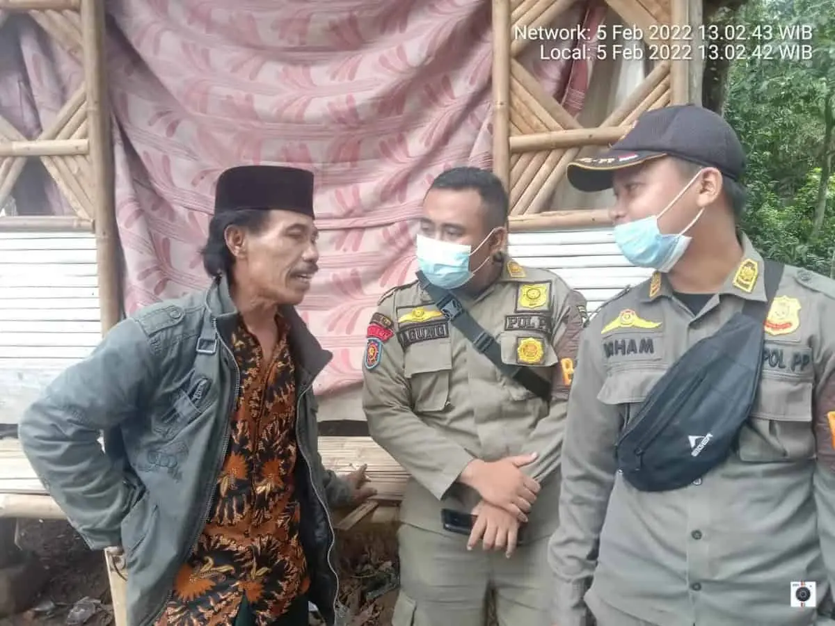 Pemasangan Pagar Panel di Desa Cikuda Diduga Ada Penyerobotan Tahan Milik Warga