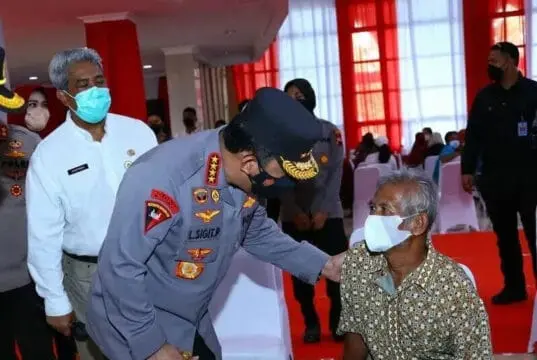 Akselerasi Vaksin Booster, Kapolri: Agar Imunitas Warga Meningkat Sehingga Tekan Laju Covid-19 Akselerasi Vaksin Booster, Kapolri: Agar Imunitas Warga Meningkat Sehingga Tekan Laju Covid-19