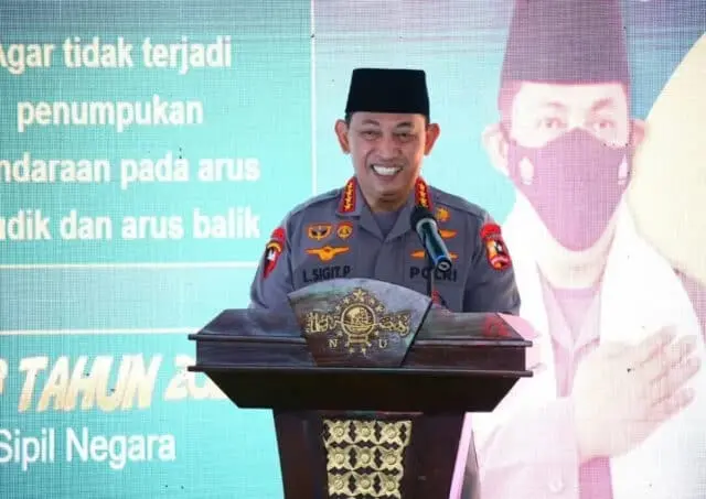 Tinjau Pelaksanaan 1 Juta Vaksinasi Booster, Kapolri Bicara Mudik Sehat dan Nyaman Tinjau Pelaksanaan 1 Juta Vaksinasi Booster, Kapolri Bicara Mudik Sehat dan Nyaman