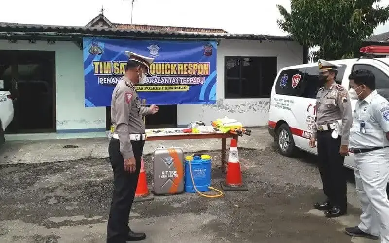 Satlantas Polres Purworejo Bentuk Tim Satgas Quick Respon Dalam Rangka Mudik Lebaran dan Operasi Ketupat 2022 Satlantas Polres Purworejo Bentuk Tim Satgas Quick Respon Dalam Rangka Mudik Lebaran dan Operasi Ketupat 2022