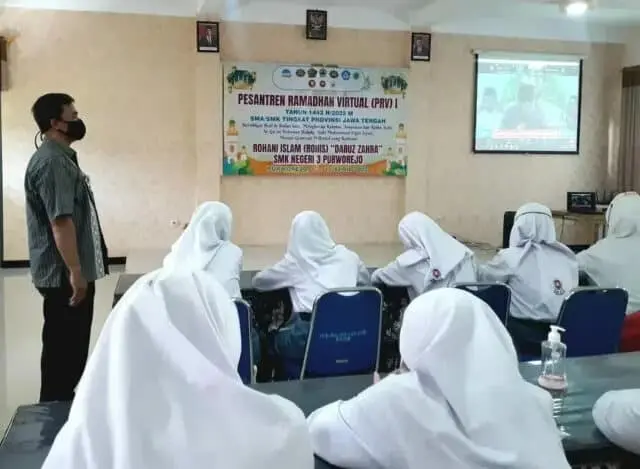 Rohis SMKN 3 Purworejo Ikuti Pesantren Ramadhan Secara Virtual Se Jateng Rohis SMKN 3 Purworejo Ikuti Pesantren Ramadhan Secara Virtual Se Jateng