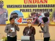 Ini Pemenang Undian 4 Paket Umroh Vaksinasi Ramadhan Polres Purworejo