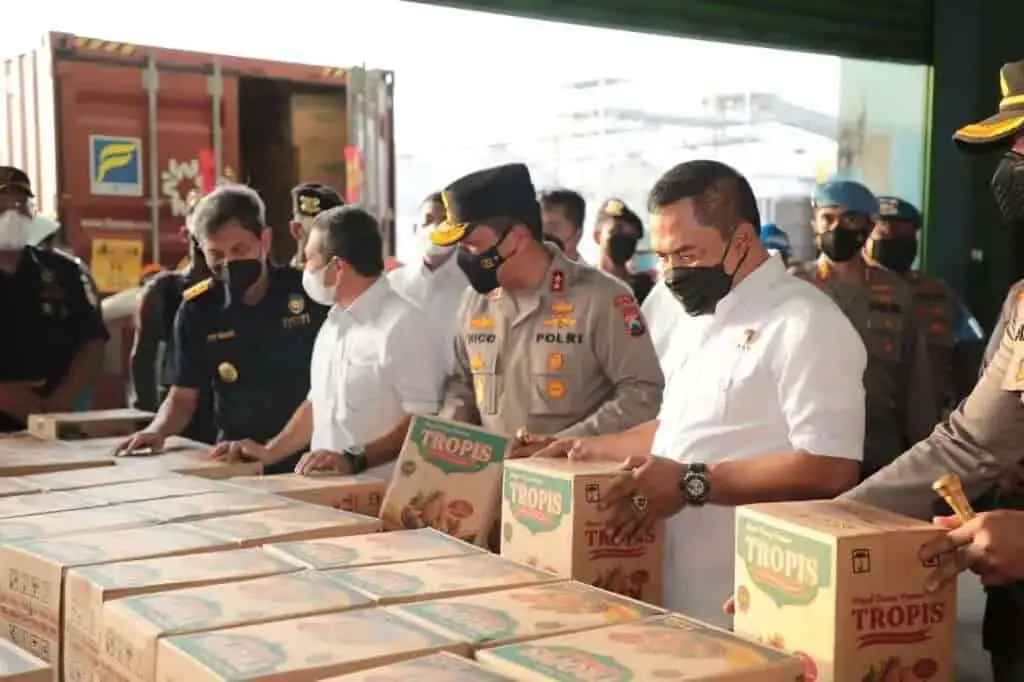 Bareskrim Polri Gagalkan 8 Kontainer Minyak Goreng Siap Ekspor ke Timor Leste Bareskrim Polri Gagalkan 8 Kontainer Minyak Goreng Siap Ekspor ke Timor Leste