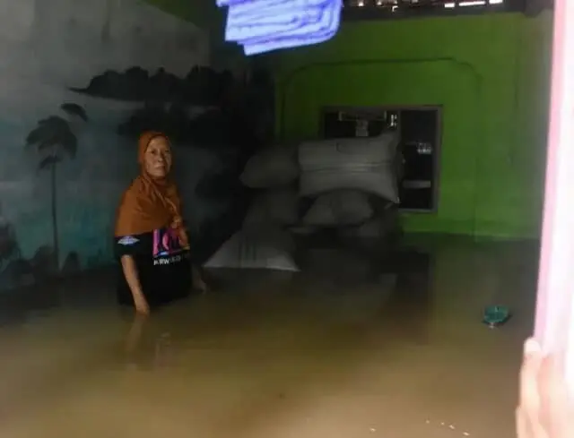 Terdampak Banjir Pelaku UMKM Kacang Sangan Rugi Rp 30 juta Terdampak Banjir Pelaku UMKM Kacang Sangan Rugi Rp 30 juta