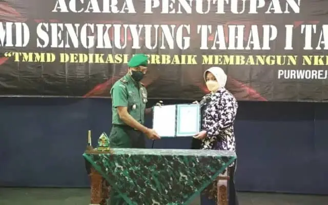 TMMD Sengkuyung Tahap I Ditutup, Berhasil Bangun Jalan Sepanjang 825 Meter TMMD Sengkuyung Tahap I Ditutup, Berhasil Bangun Jalan Sepanjang 825 Meter