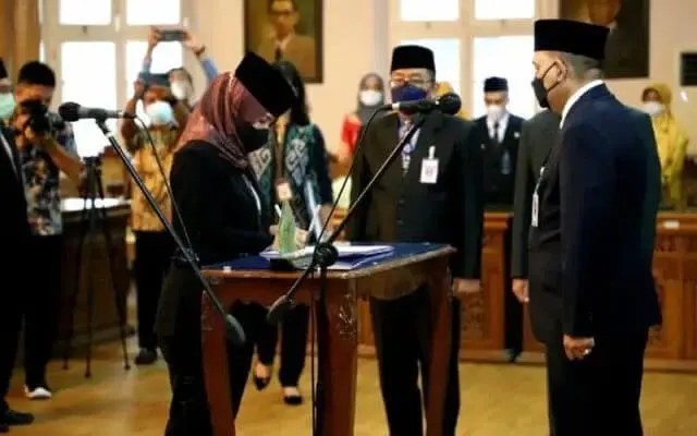 Bupati Purworejo Lantik Jabatan Pimpinan Tinggi Pratama dan Jabatan Administrator Bupati Purworejo Lantik Jabatan Pimpinan Tinggi Pratama dan Jabatan Administrator