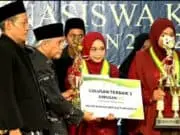 MA An-Nawawi Berjan Gelar Wisuda Purnasiswa, Siswa dan Guru Guru Teladan Dapat Reward