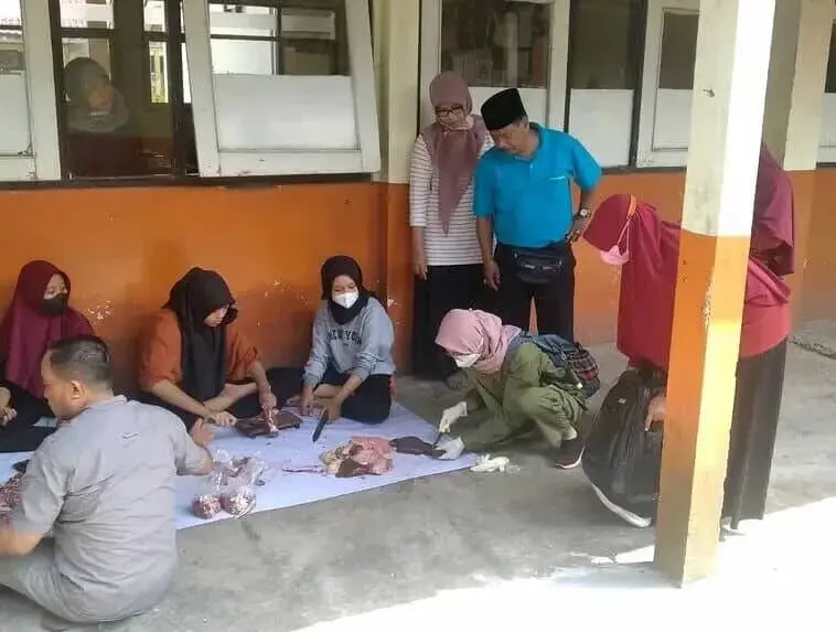 SMPN 9 Purworejo Tanamkan Pendidikan Karakter Pada Siswa di Hari Raya Idul Adha SMPN 9 Purworejo Tanamkan Pendidikan Karakter Pada Siswa di Hari Raya Idul Adha