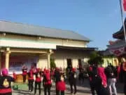 Makin Berkibar di Ngajuk, Relawan Pejuang Puan Gelar Senam Bersama Ibu-ibu