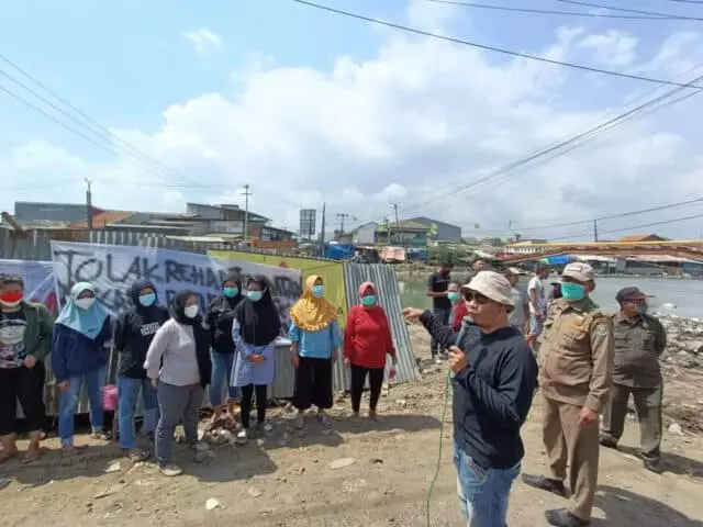 Pembangunan Rehabilitasi Jembatan Dadap Kosambi Didemo Emak-Emak Pembangunan Rehabilitasi Jembatan Dadap Kosambi Didemo Emak-Emak