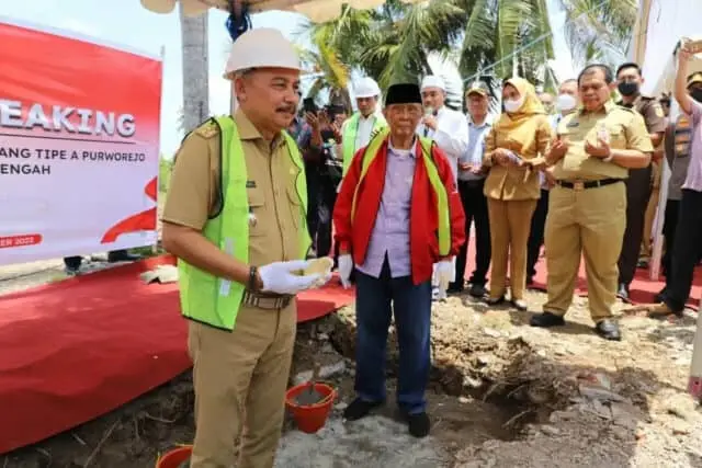 Bupati Purworejo Lakukan Peletakan Batu Pertama Pembangunan Terminal Tipe A Bupati Purworejo Lakukan Peletakan Batu Pertama Pembangunan Terminal Tipe A