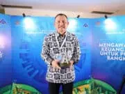 10 Kali Raih WTP, Bupati Purworejo Terima Penghargaan Dari Menkeu 10 Kali Raih WTP, Bupati Purworejo Terima Penghargaan Dari Menkeu