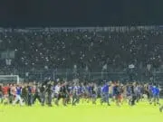 Tragedi Sepakbola di Stadion Kanjuruhan, Pengamat : Pecat Menpora Tragedi Sepakbola di Stadion Kanjuruhan, Pengamat : Pecat Menpora