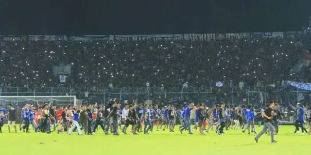 Tragedi Sepakbola di Stadion Kanjuruhan, Pengamat : Pecat Menpora Tragedi Sepakbola di Stadion Kanjuruhan, Pengamat : Pecat Menpora