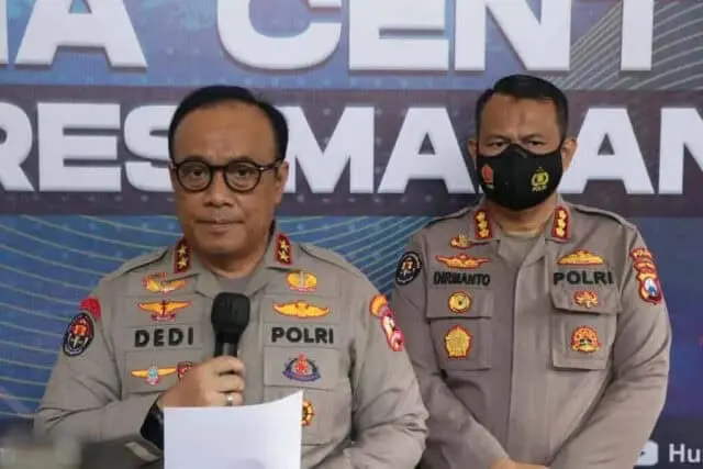 Terkait Tragedi di Stadion Kanjuruhan, Polri Periksa 29 Orang dan 6 CCTV Terkait Tragedi di Stadion Kanjuruhan, Polri Periksa 29 Orang dan 6 CCTV