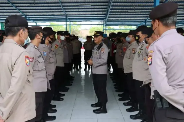 Polda Banten Gelar Apel Pengamanan Kunjungan Wapres RI Polda Banten Gelar Apel Pengamanan Kunjungan Wapres RI