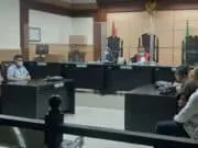Hakim Tunggal Kabulkan Permohonan Pemohon ADW di Prapid SP3 Polres Tangsel Hakim Tunggal Kabulkan Permohonan Pemohon ADW di Prapid SP3 Polres Tangsel