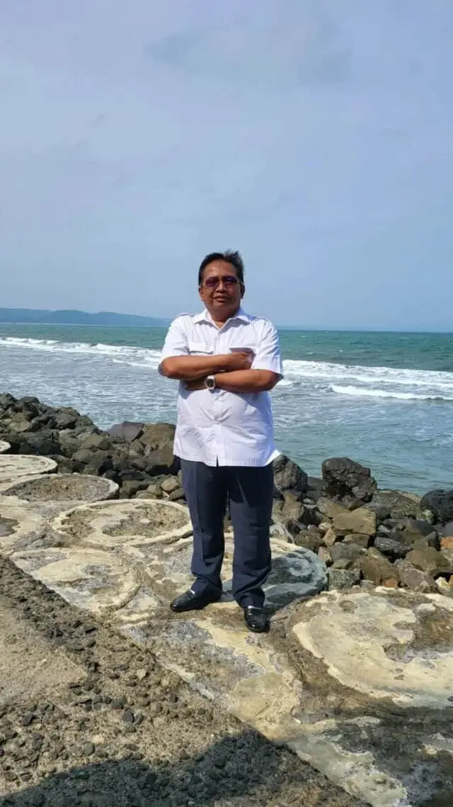 H. Bambang Hidayah ME H. Bambang Hidayah ME