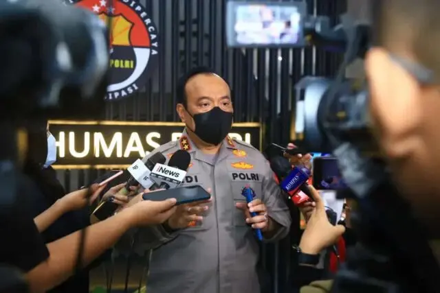 Bareskrim Polri Tahan 2 Tersangka Dugaan Korupsi Pemberian Kredit BPD Jateng Bareskrim Polri Tahan 2 Tersangka Dugaan Korupsi Pemberian Kredit BPD Jateng