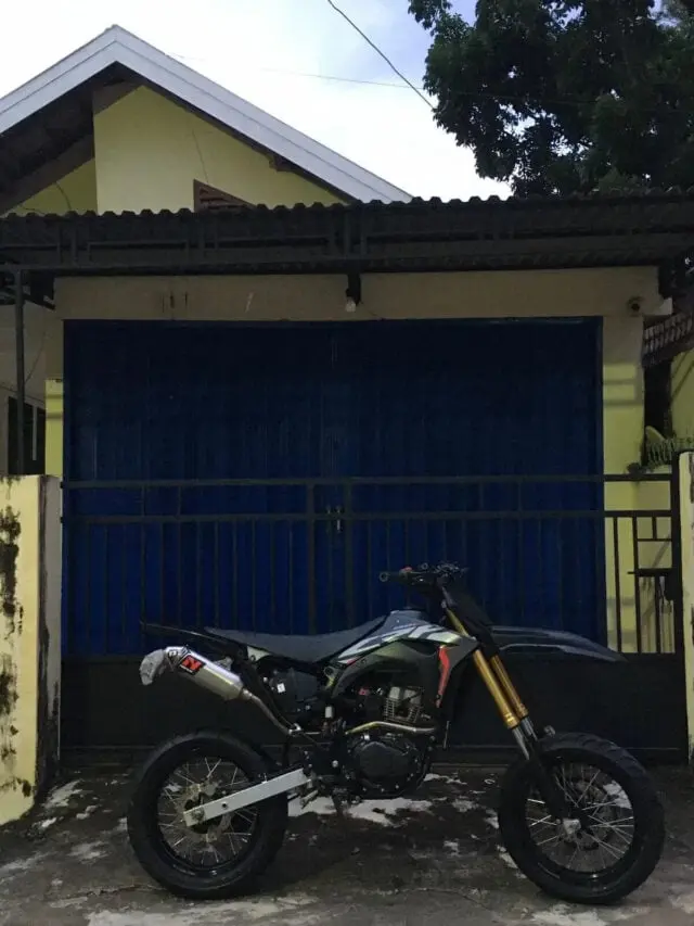 Sepeda Motor Yang Hilang. Sepeda Motor Yang Hilang.