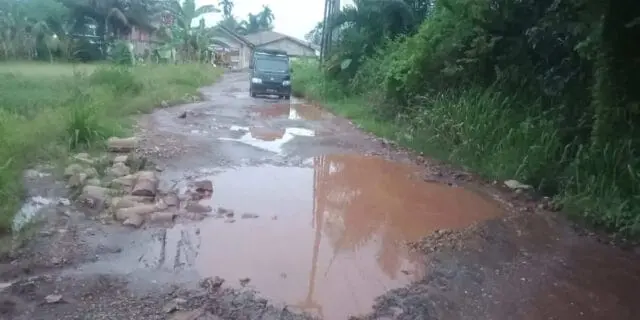 Lihat Wajah Kota Jambi Mirip Kubangan Kerbau Lihat Wajah Kota Jambi Mirip Kubangan Kerbau