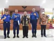 Kepala BPSDM Kemendagri Dorong Personel Damkar Tingkatkan Pelayanan Masyarakat Kepala BPSDM Kemendagri Dorong Personel Damkar Tingkatkan Pelayanan Masyarakat