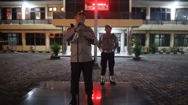 Polres Cilegon Laksanakan Patroli Gabungan Skala Besar Polres Cilegon Laksanakan Patroli Gabungan Skala Besar