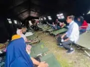Presiden Jokowi Kunjungi Tenda Pengungsi Korban Gempa di Cianjur Presiden Jokowi Kunjungi Tenda Pengungsi Korban Gempa di Cianjur